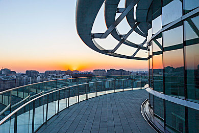 EⅤeLynLin张丽pk黑人:歌手舞者巅峰对决,视听盛宴不容错过-2