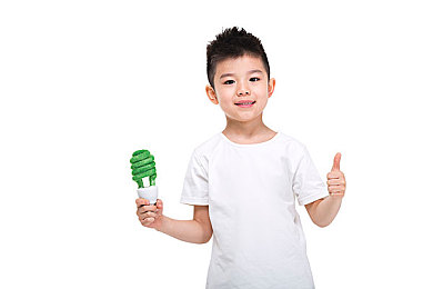 新婚少妇被按摩师进入:新婚少妇按摩遭侵犯,行业规范引关注-1