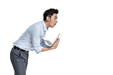 没戴乳罩被同桌c了一节课：校园尴尬瞬间：一节课引发的深思