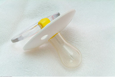 女初高中打屁股 网站:揭秘青少年网站:成长护航站-1