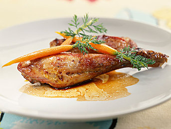 舒服吗 我这样弄你舒服吗男男：按摩师轻声问：“舒服吗？”按摩界新潮流揭秘