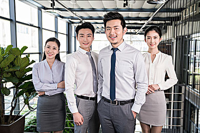 办公室被扒衣强伦：职场风波：扒衣事件背后的职场智慧大揭秘-2