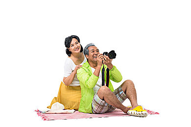 男生和女生一起差差差很痛的APP：APP新玩法：男女互动游戏走红