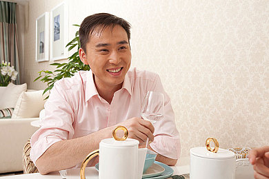 在线丨暗呦小u女国产首页：视频盛宴，独家资源，暗呦小u引领潮流