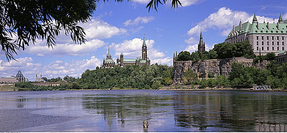 成品78w75通道1免费：奇幻世界免费启航，挑战新体验-2