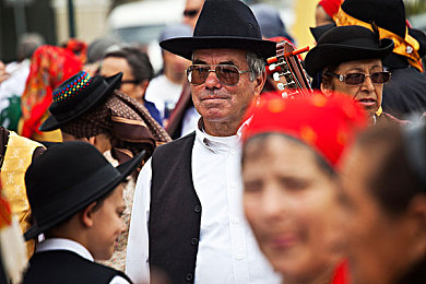 阿娇跪着吃J8陈冠希：阿娇往事再掀波澜，真相成谜引关注-1