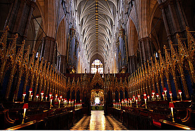 男生把困困放到女生困困：甜蜜礼物暖人心，爱情小确幸绽放-1