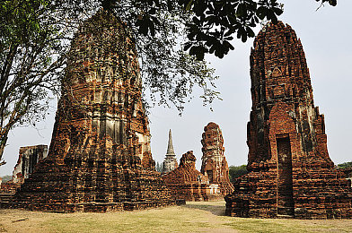 日韩卡一卡二：多功能智能卡问世，生活更便捷-2