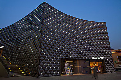 日本女人毛茸茸：日本女性毛茸茸：独特文化下的自信之美-2