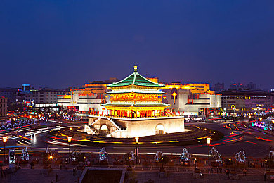 体育生手冲:运动健将变咖啡师,跨界生活新风采-1