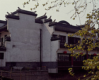 100款夜间排行bpp：夜幕游戏新榜单，揭秘热门夜游风采-2