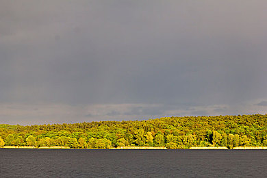 娜娜老师家访：游戏老师家访引发关注，关爱学生树立教育典范-2