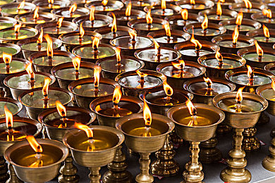 谢俞上课夹震动器:学生课堂“奇招”引热议,震动器背后有何玄机?-2