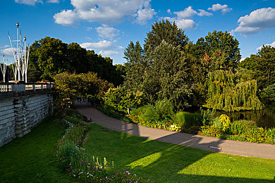 华裔女子张丽4P个黑人：华裔女子跨国情缘引关注-2