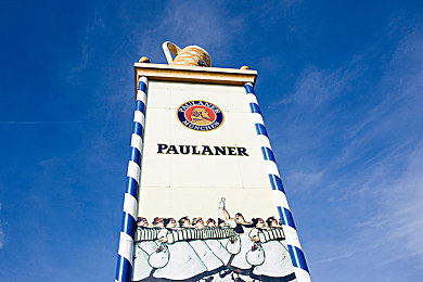 K丅v小伙和服务生囗交:餐厅囗交丑闻:道德底线何在?-1