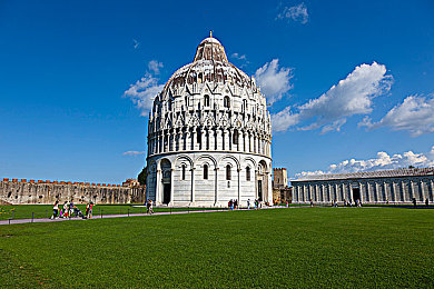 美女被艹APP：网络奇观引争议，道德底线再考验-2