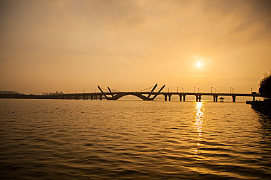 黄色富二代：神秘富二代游戏圈崛起，战绩辉煌引关注-3