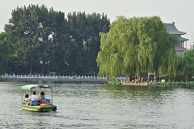 外网阿娇被躁120分钟视频：阿娇隐私被侵犯，娱乐圈隐私保护引关注-1