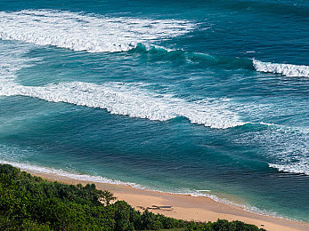 和少妇人妻邻居做爰:邻里风波惊动社区,夫妻信任遭背叛-4