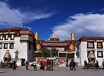 老妇的肉 舒服：山村老妇按摩神奇，舒适体验传千古-2