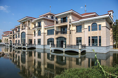 钟欣潼被躁的直流白浆：游戏新宠：星光璀璨，挑战来袭-1