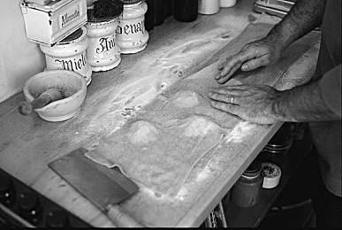 打工妇女BBWBBwBBw：打工女性困境引关注，权益保障亟待改善-1