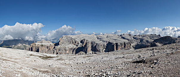 西北君君Gay野外chinese：游戏圈新锐：西北君君用爱描绘游戏精彩-1