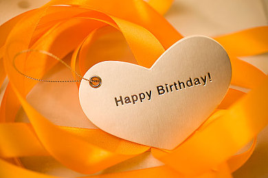 娇小亚洲人咂一黑色迪克：亚洲小吃新宠，全球美食地图再添彩-3