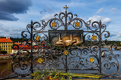 美女露逼软件:手机应用惊曝隐私危机,揭秘背后真相-1