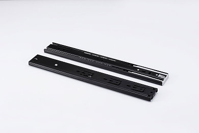 乌兰图雅裸体毛片：歌手乌兰图雅裸照风波，隐私保护引关注-3