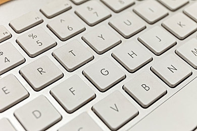 三上和小职员松泽的婚姻状况:游戏巨头背后的甜蜜故事-1