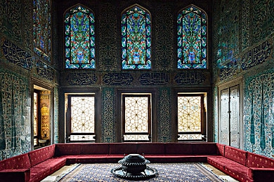 黑人巨坚40Cm大战白女人：种族歧视视频风波，网络监管引关注-5