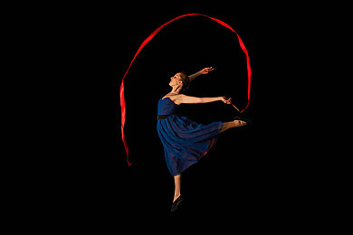 9999热这里只有精品：游戏新宠：画面精美，玩法丰富，社区互动强-2