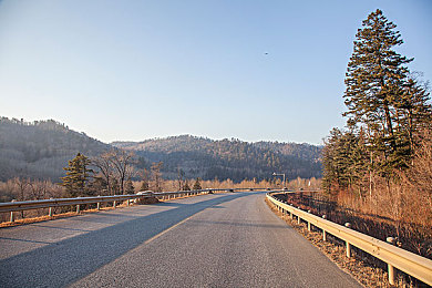 二次元束手束脚束胸束手：二次元文化挑战：青少年成长引关注-3