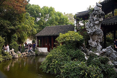 黄 色情男 男|我国新锐汽车品牌力作亮相,时尚动力智能科技,“黄色情男男”引发市场期待,售价或10万起!-4