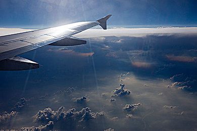 黄色软件app下载3.0.3免费装妆2023｜汽车软件革新力作：免费装妆导航娱乐工具，引领车主新潮流体验-3