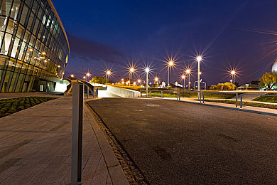 黄色软件OPPO｜OPPO首推智能汽车，引领汽车软件创新，开启智能出行新时代-3