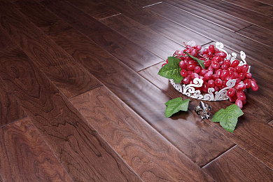 狼人访问紧急通知最新消息|“狼人品牌高层即将访华,携新品与技术交流,共谋汽车行业发展新篇章”-2