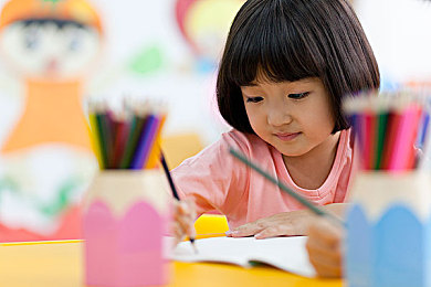 无尽 讨 得到 向上 动漫小孩｜“动漫元素加持，智能环保新风尚——“无尽”汽车赢得动漫小孩心”-3