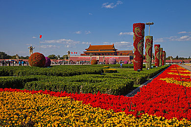 打扑克又疼又叫视频下载安装｜“智能驾驶新潮流，娱乐功能助车主缓解疲劳，汽车行业智能化变革引热议”-4