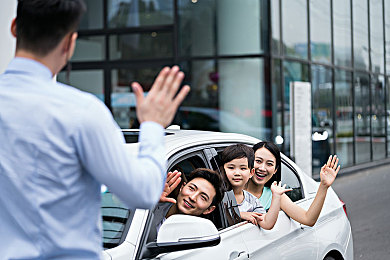 日本护士有奶水|“日系风情碰撞奶水品质,新潮“护士奶水”汽车引领潮流引关注-1