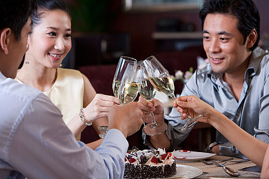 男生女生一起差差差软件|“AI赋能驾驶新体验:创新软件引领汽车行业变革,安全与社交双赢未来”-2