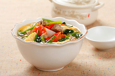 桥本香菜的启蒙妈妈是小学还是初中｜新能源汽车领军品牌全新力作上市，续航500公里，桥本香菜启蒙故事引发热议-1