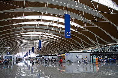 免费强奸软件|车载智能系统安全警钟:警惕恶意软件威胁,守护隐私与财产安全-1