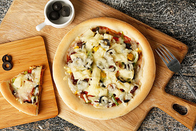 绿巨人404|流线型风采,绿巨人演绎未来驾乘新境界-3