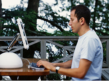 老头用嘴伺候女人高潮|悦心号驾乘,舒适体验非凡,降噪按摩,尊贵之旅-4