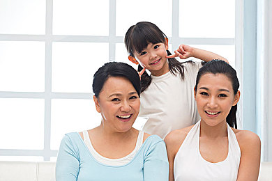 每日吃瓜｜新能源汽车风云际会，政策春风吹满地，安全续航再突破，合资本土化竞速，共享自动驾驶新篇章-1