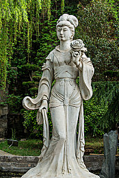 黄色应用｜智能汽车安全警钟长鸣：严打车载系统“潜规则”，守护出行环境-1