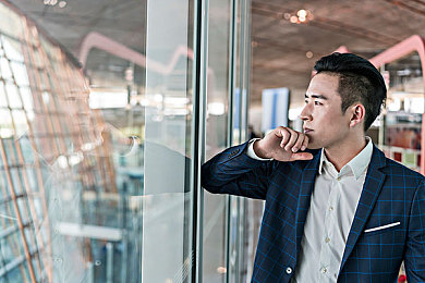 黄色软件3.0｜智能科技助力，安全便捷出行，我国自动驾驶辅助系统引领行业新篇章-1