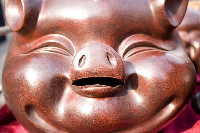 亲妺妺晚上扒开内裤吃我jij|神秘女子现场“品尝”引擎盖,某汽车品牌新车亮相引热议-2